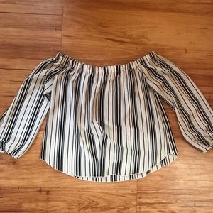 Long sleeve shoulder showing